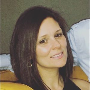 Meet your Posher, Eva